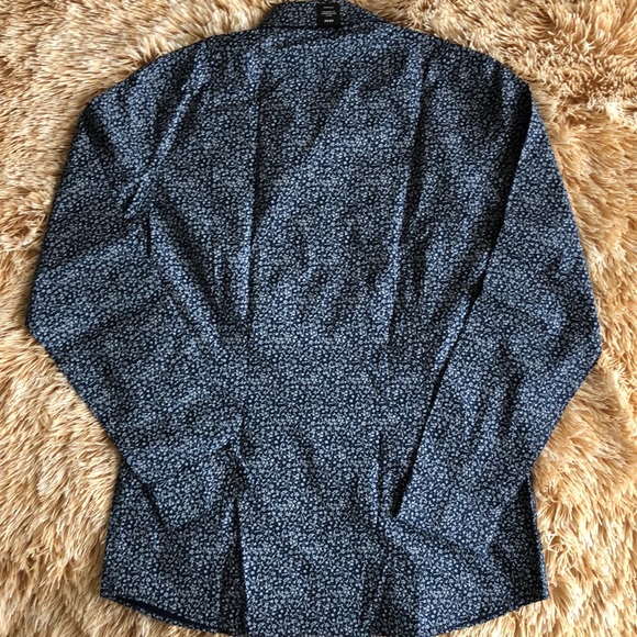 RW&CO. Tailored Fit Dress Shirt - Picture 4 of 5